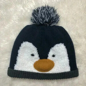 Mountain Warehouse  Winter Hat Penguin Size 1-3 Years